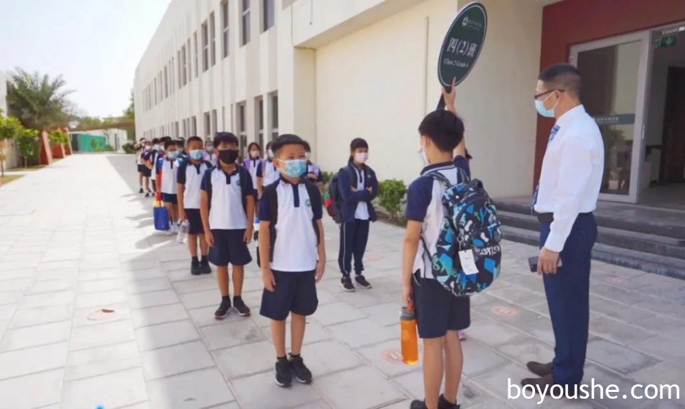 新学期新气象!迪拜中国学校开学啦!听校长谈一年来的成绩和变化!