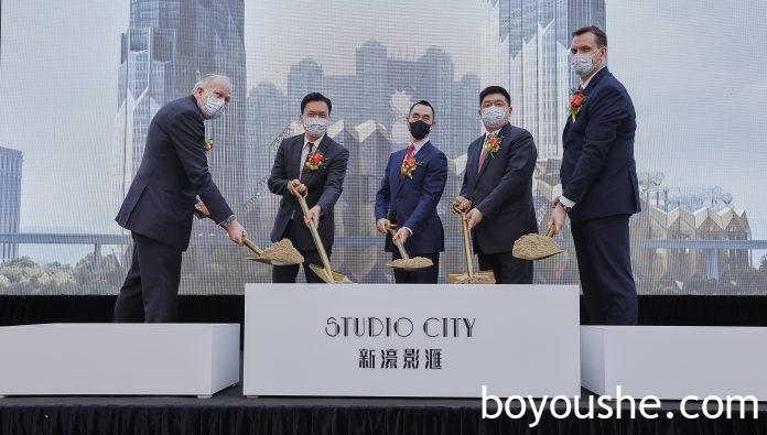 新濠影汇二期平顶非博彩投资9成9 明年底落成跨赌牌期限显信心 新濠影汇二期平顶非博彩投资9成9 明年底落成跨赌牌期限显信心
